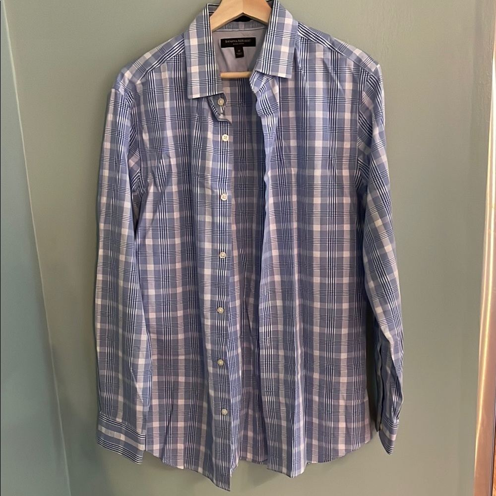 Banana Republic Men’s Grant Fit, Non-Iron, Light Blue and White Plaid Shirt